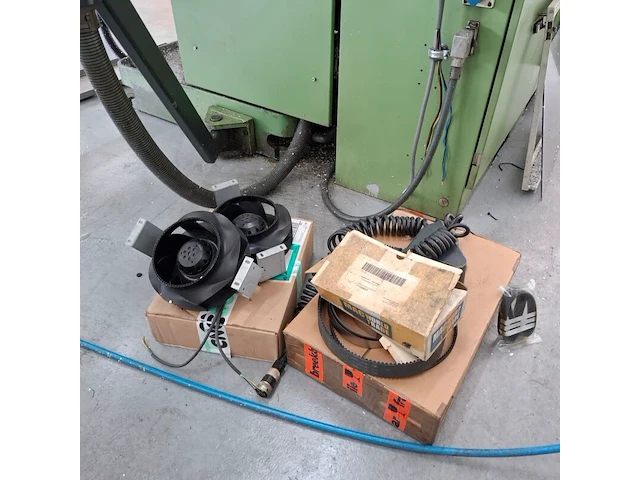 Freesmachine, deckel, fp 3a, volgen opgave 1994 - afbeelding 19 van  26