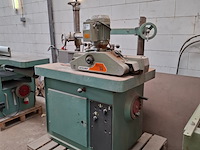 Freesmachine - afbeelding 5 van  12