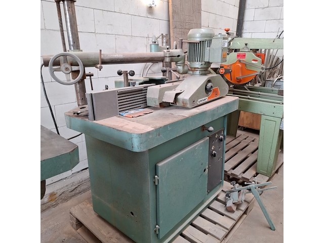Freesmachine - afbeelding 6 van  12