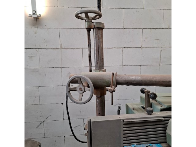 Freesmachine - afbeelding 9 van  12