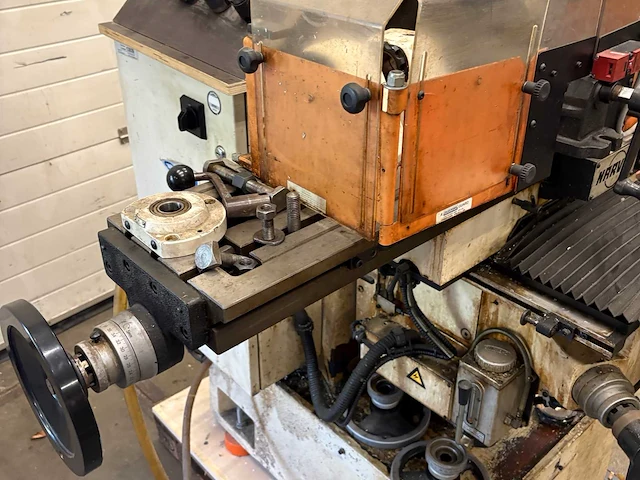 Freesmachine - afbeelding 3 van  4