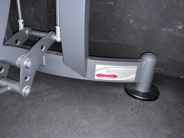 Freeweight deltoid press krachtstation - afbeelding 4 van  4