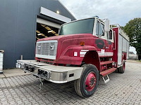 Freighliner 4x4 - vrachtwagen brandweerauto - afbeelding 1 van  13