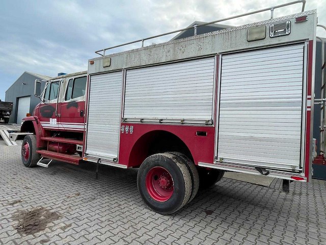 Freighliner 4x4 - vrachtwagen brandweerauto - afbeelding 6 van  13