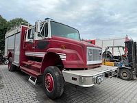 Freighliner 4x4 - vrachtwagen brandweerauto - afbeelding 10 van  13