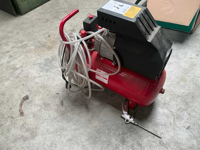 Fremark luchtcompressor - afbeelding 2 van  2