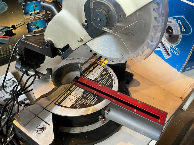 Fremark powerful 1500 radiaalafkortzaagmachine - afbeelding 3 van  5