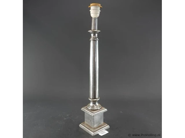 French country, neoklassieke stijl lampvoet - afbeelding 1 van  6