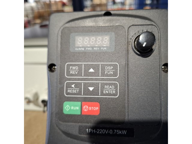 Frequentie regelaar met schakelkast, zwart - afbeelding 4 van  7