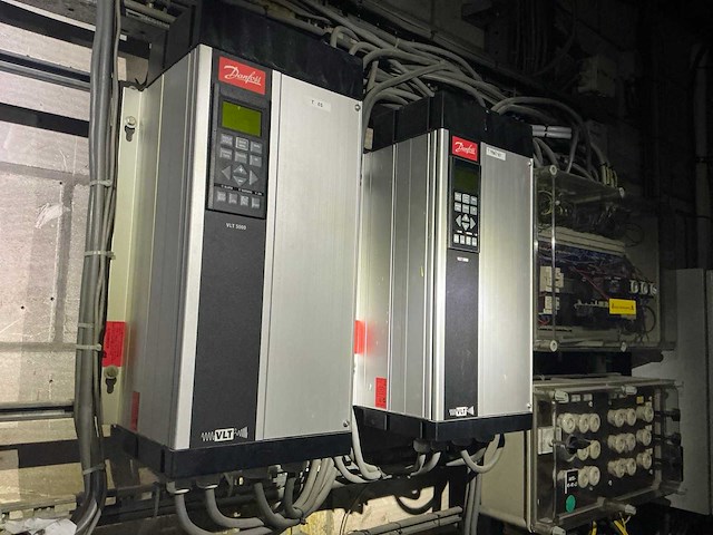 Frequentieregelaar (2x) - afbeelding 3 van  10