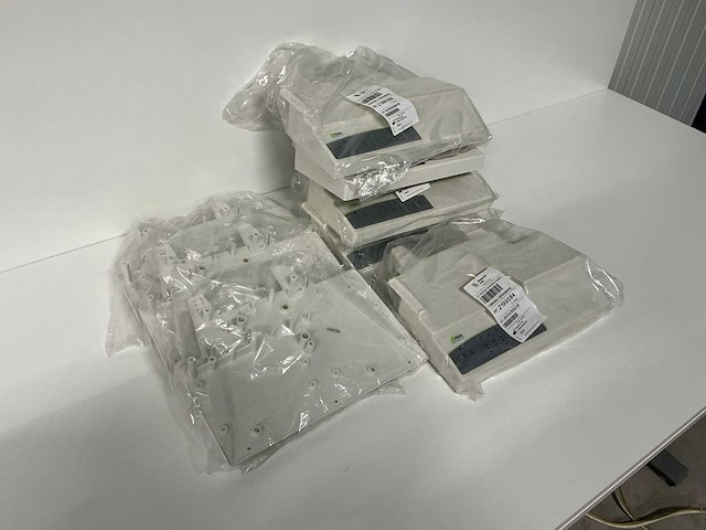 Fresenius kabi - kit boitier superieur base a - spare parts - afbeelding 2 van  3