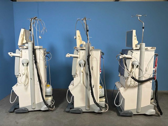 Fresensius medical care - 5008 - dialysis equipment (3x) - afbeelding 3 van  10