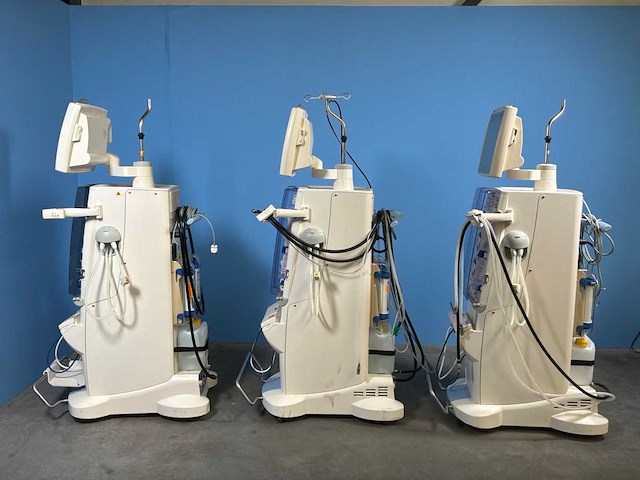 Fresensius medical care - 5008 - dialysis equipment (3x) - afbeelding 3 van  9