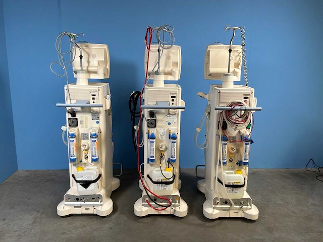 Fresensius medical care - 5008 - dialysis equipment (3x) - afbeelding 3 van  6