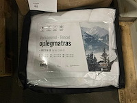 Fresh & co 180x200cm oplegmatras (10x) - afbeelding 2 van  4