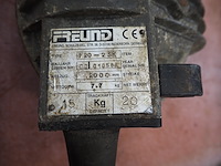 Freund - afbeelding 5 van  5