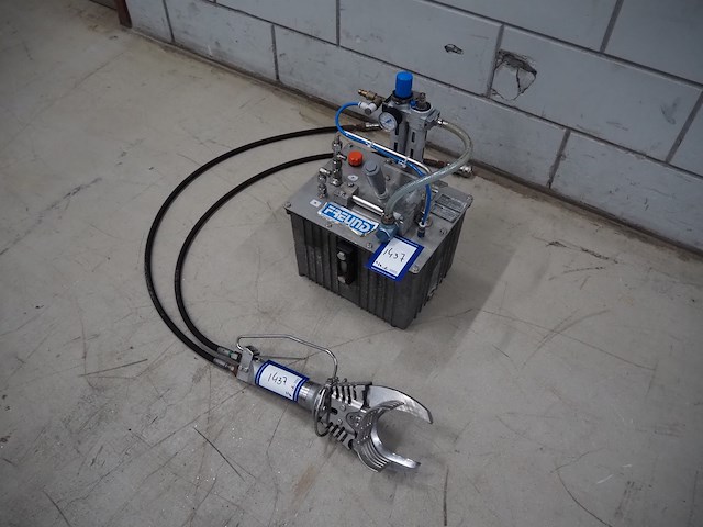 Freund - afbeelding 1 van  8