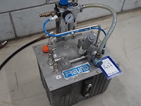 Freund - afbeelding 6 van  8