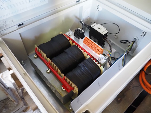 Freund - afbeelding 10 van  10