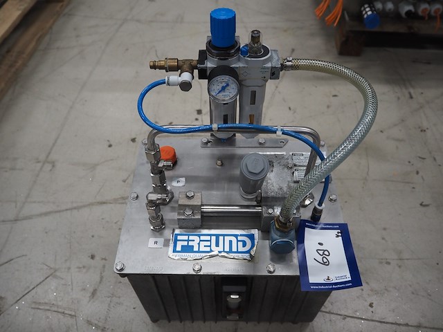 Freund - afbeelding 5 van  6