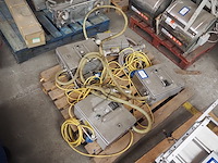 Frey - afbeelding 1 van  20