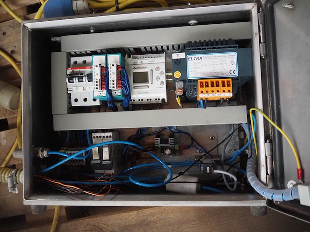 Frey - afbeelding 17 van  20