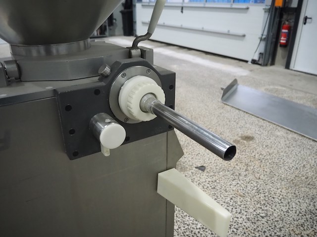 Frey - afbeelding 14 van  14