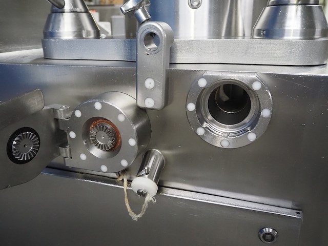 Frey - afbeelding 4 van  21