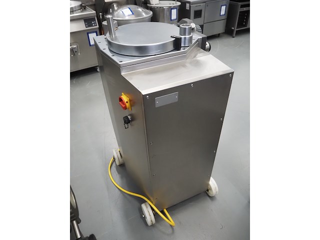 Frey - afbeelding 5 van  10