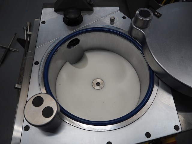 Frey - afbeelding 6 van  10