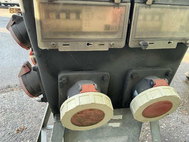 Friand en bos e30 en midi hoog krachtstroom kasten (2x) - afbeelding 11 van  11