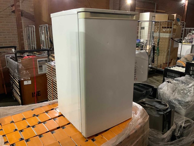 Fridge - white - afbeelding 1 van  3