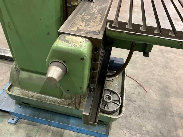 Friendrich deckel fp2 gereedschapsfreesmachine - afbeelding 8 van  19