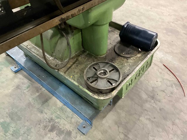 Friendrich deckel fp2 gereedschapsfreesmachine - afbeelding 9 van  19