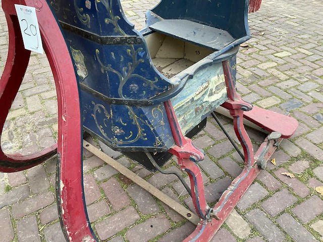 Friese arretikker slee - afbeelding 14 van  22