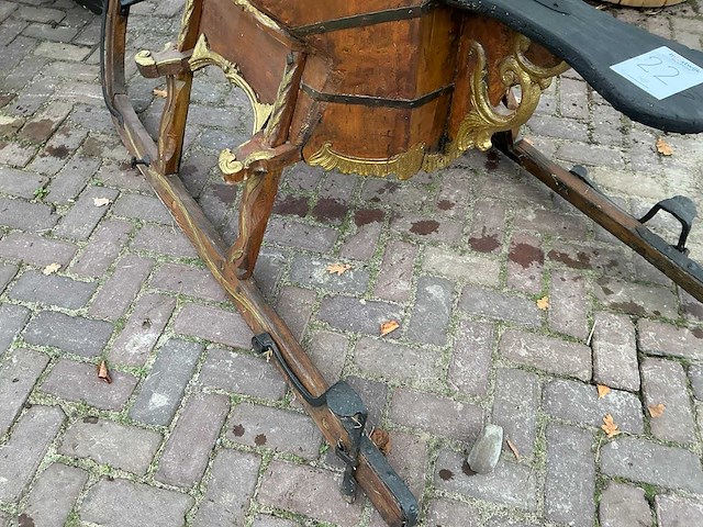 Friese arretikket slee - afbeelding 5 van  20