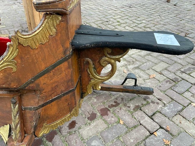 Friese arretikket slee - afbeelding 13 van  20