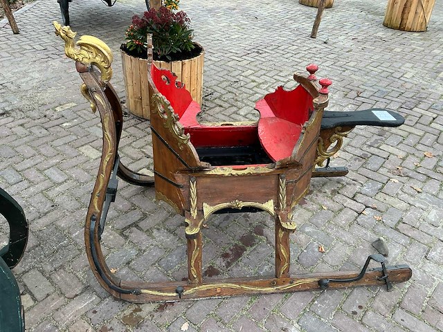 Friese arretikket slee - afbeelding 12 van  20