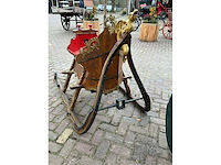 Friese arretikket slee - afbeelding 18 van  20