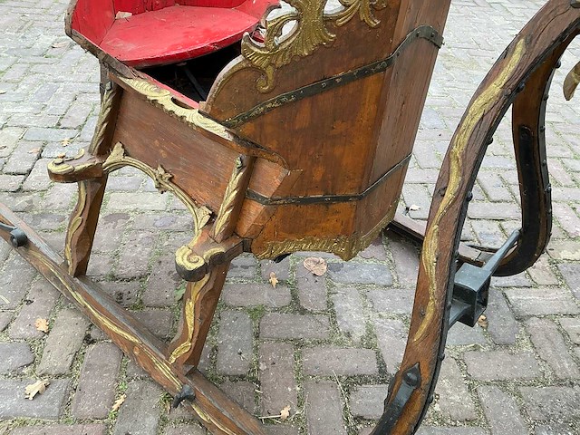 Friese arretikket slee - afbeelding 19 van  20