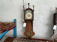 Friese staartklok - afbeelding 1 van  3