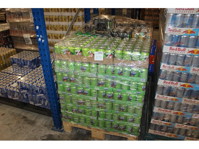 Fris en energie dranken op pallet w.o. 7up, fanta exotic en monster. ca. 60 trays a 24 blikken. totaal 1440... - afbeelding 1 van  2