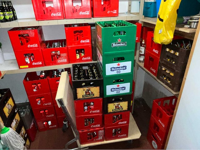 Frisdrank en bier - afbeelding 18 van  26