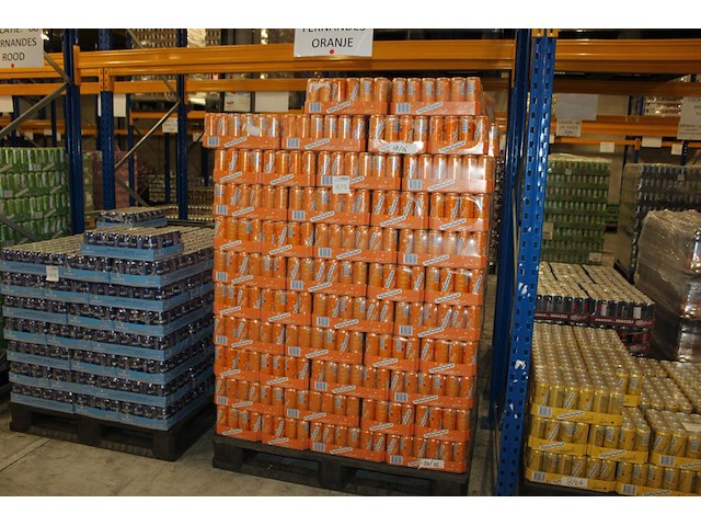 Frisdrank fernandes cream ginger. 133 trays a 24 blikken. totaal 3192 stuks. tht 10-26. bod is inclusief 47... - afbeelding 1 van  3