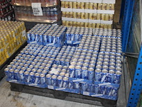 Frisdrank fernandes red grape. 504 blikken. tht 8-26. bod is inclusief 75,6 euro statiegeldwaarde - afbeelding 1 van  2