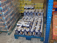 Frisdrank orangina. 15 trays a 24 blikken 0,33l. totaal 360 blikken.tht 11-25. bod is inclusief 54 euro sta... - afbeelding 1 van  2