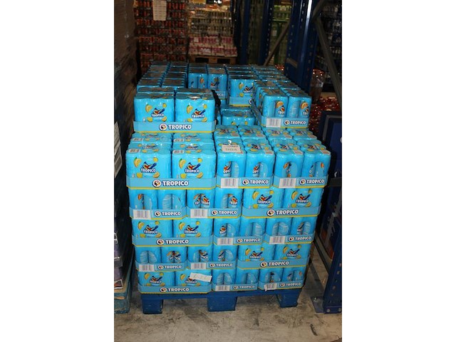 Frisdrank tropico sinaasappel ananas. 62 trays a 24 blikken 0,33l. totaal 1488 blikken. tht 6-26. bod is in... - afbeelding 2 van  3