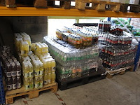 Frisdranken waaronder coca cola, sourcy en fanta op drie pallets circa 1425 flessen met tht 2025 bod is i... - afbeelding 1 van  4