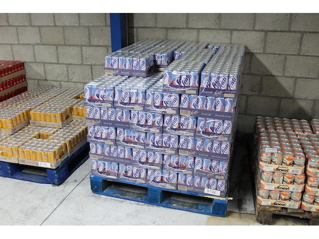 Fristi 2112 blikken met tht 3-2026. bod is inclusief 316,80 euro statiegeldwaarde - afbeelding 1 van  2