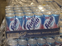 Fristi blikjes. 95 trays van 24 x 0,25l. totaal 2280 blikjes. bod is inclusief 342 euro statiegeldwaarde th... - afbeelding 2 van  2